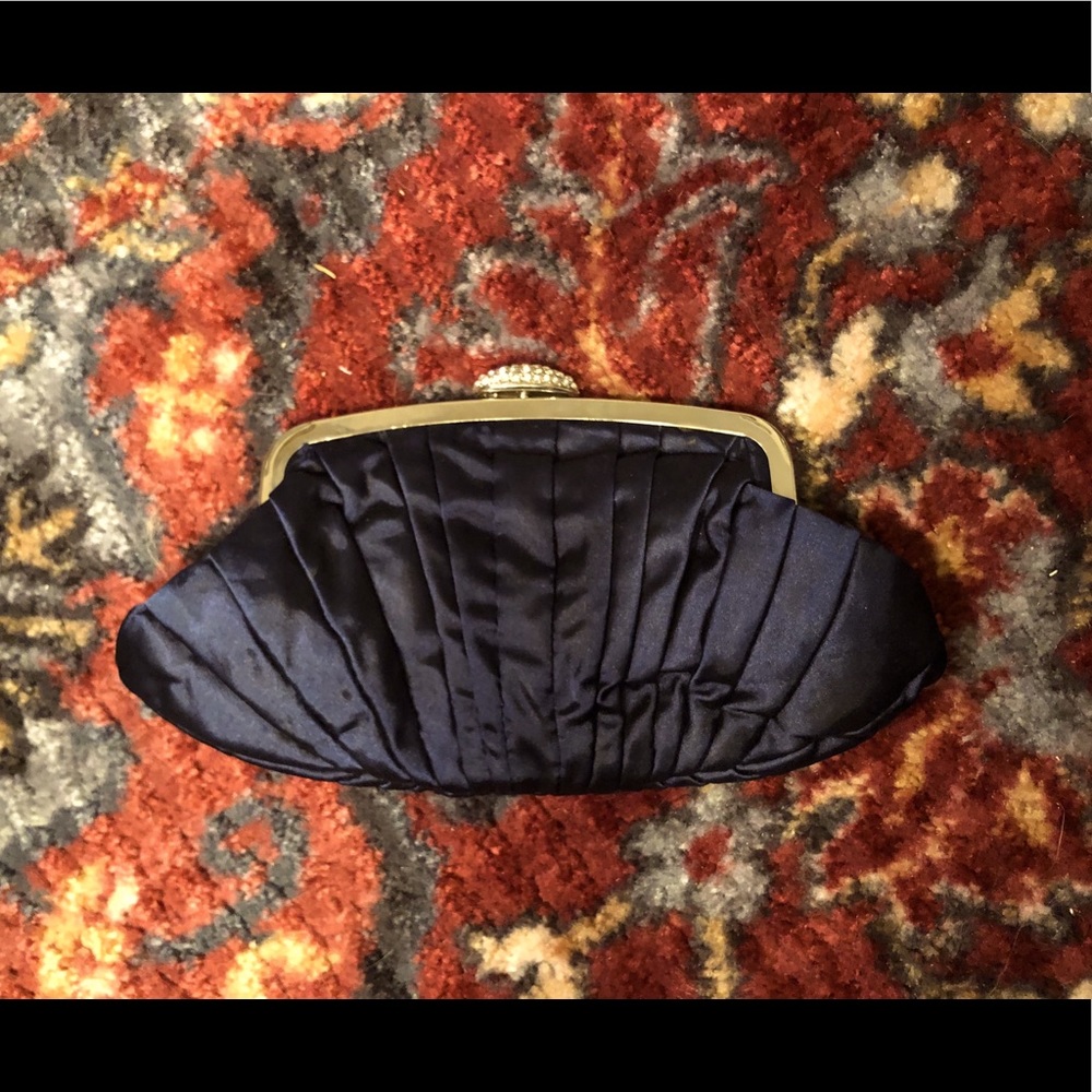 Blue Clutch